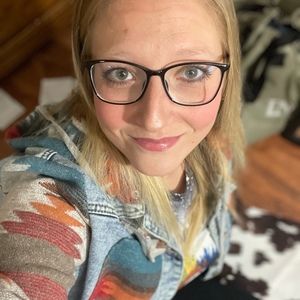 Meet your Posher, Sheena